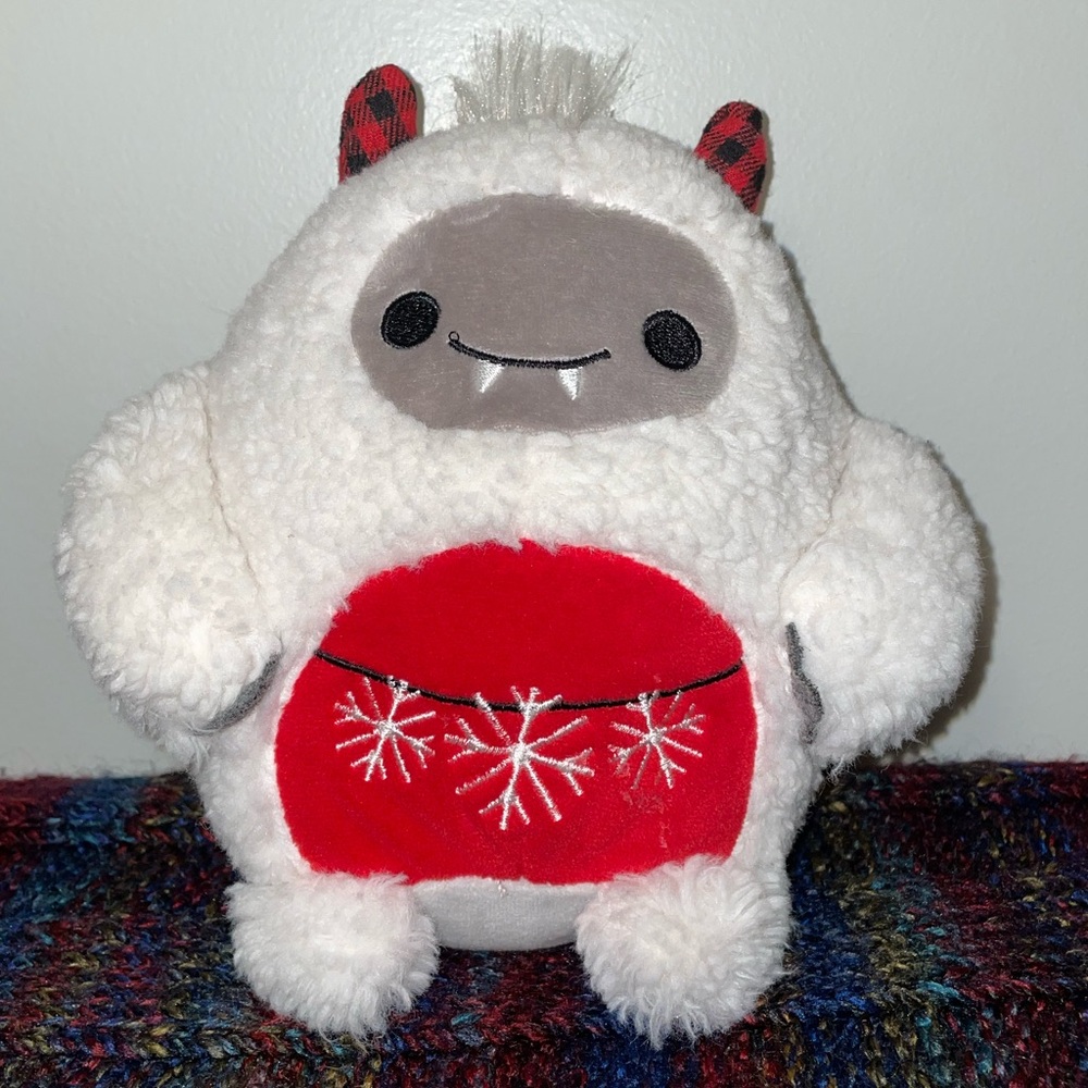*3/$18* Smiling Snowflake Yeti Plush Toy Stuffed Animal